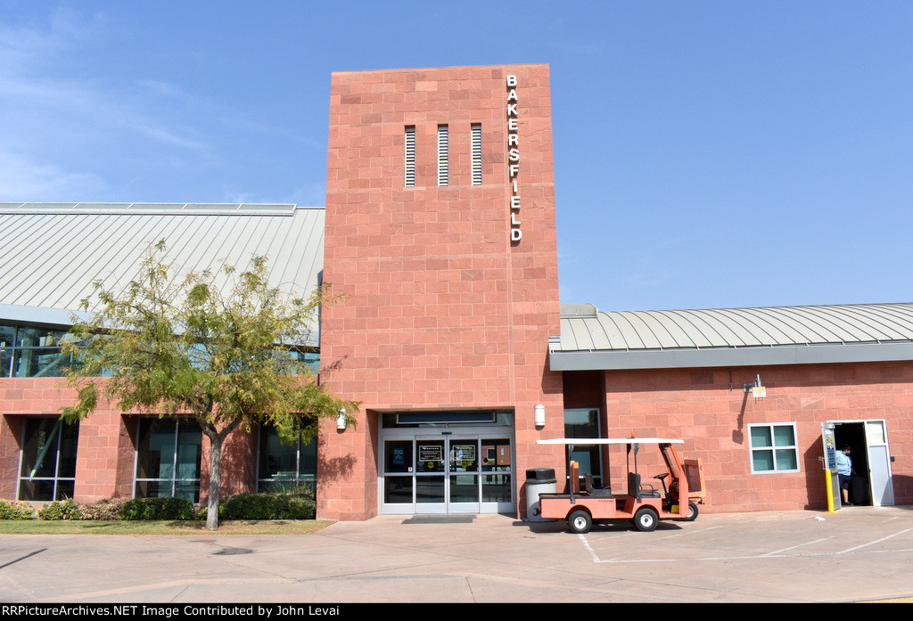 Outside of the Bakersfield Amtrak Station building